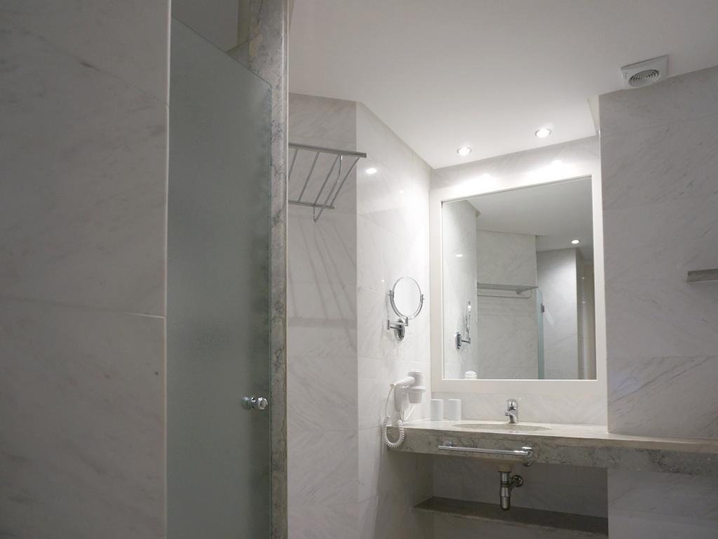 Llevant I Ponent Palamos Exterior photo